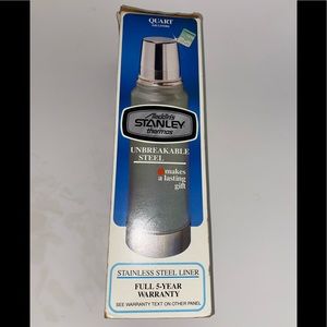 Aladdins Stanley Thermos 1 quart with box